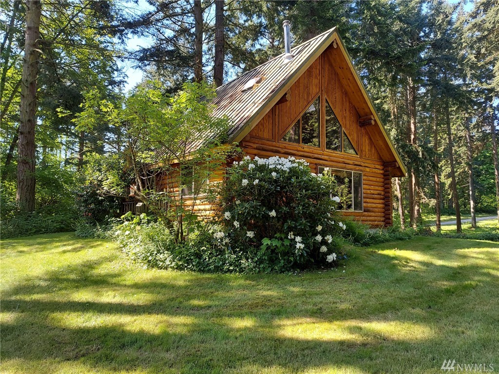 Another Exterior View of the Cabin